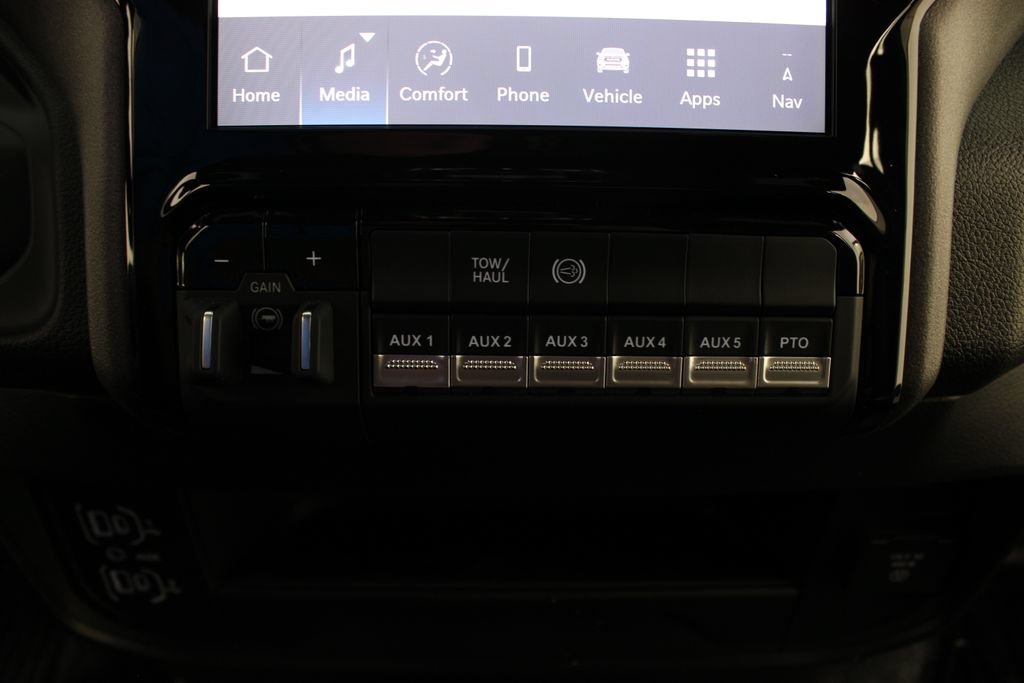 New 2026 RAM 3500 Tradesman AWD/4WD image 7
