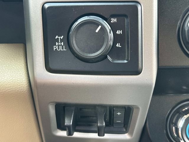 Used 2020 Ford F250 Lariat w/ Lariat Value Package image 20