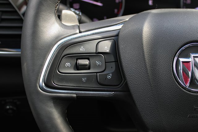 Used 2022 Buick Envision Essence w/ Safety Package image 30