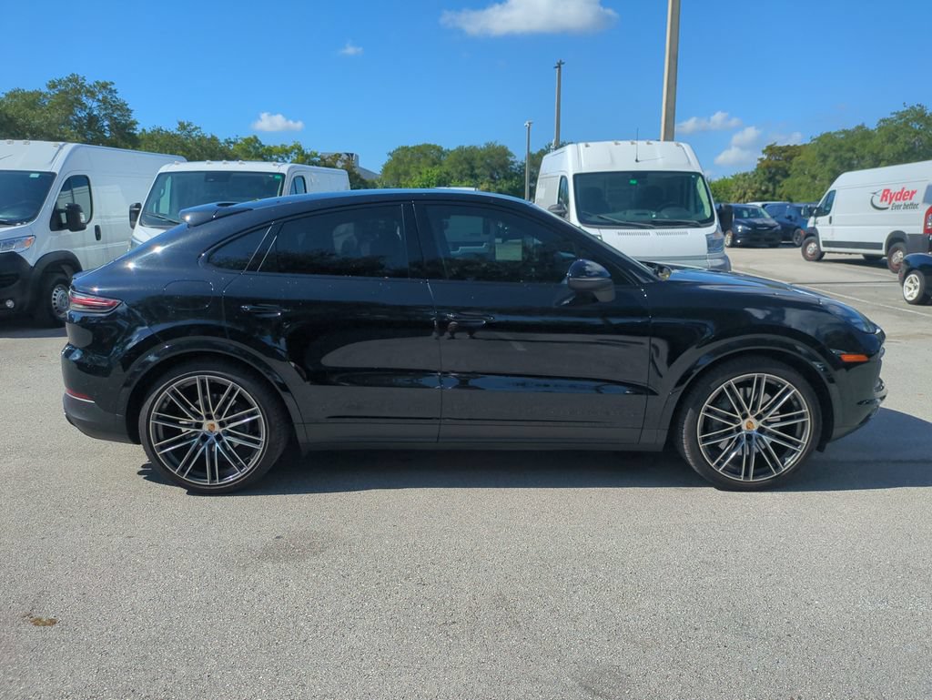 Used 2023 Porsche Cayenne S AWD/4WD image 5