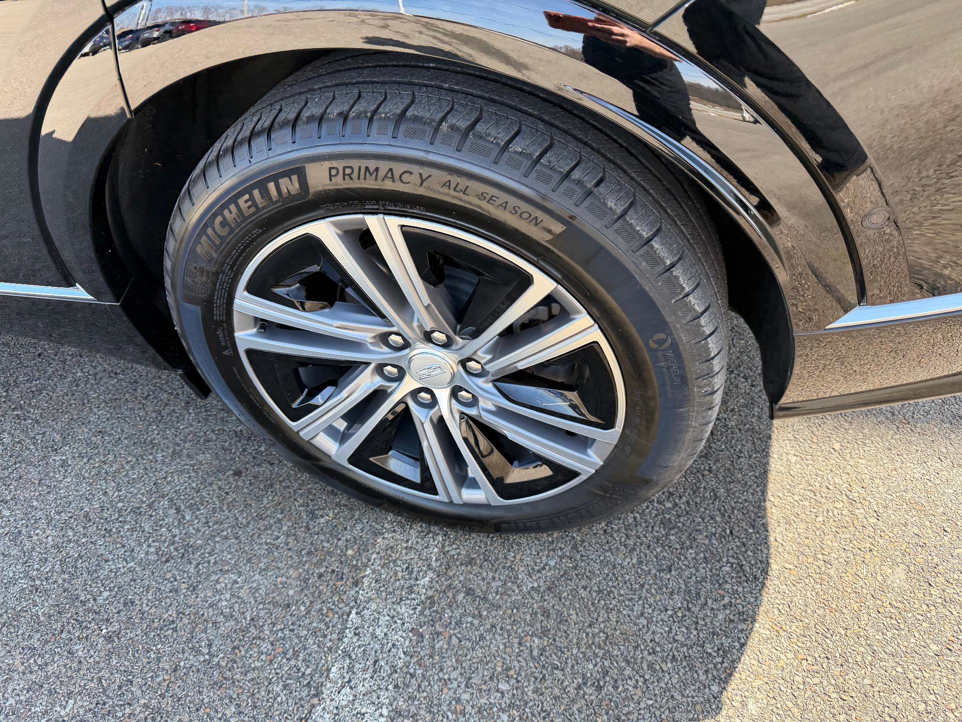 Used 2024 Cadillac Lyriq Luxury w/ LPO, Floor Liner Package image 11