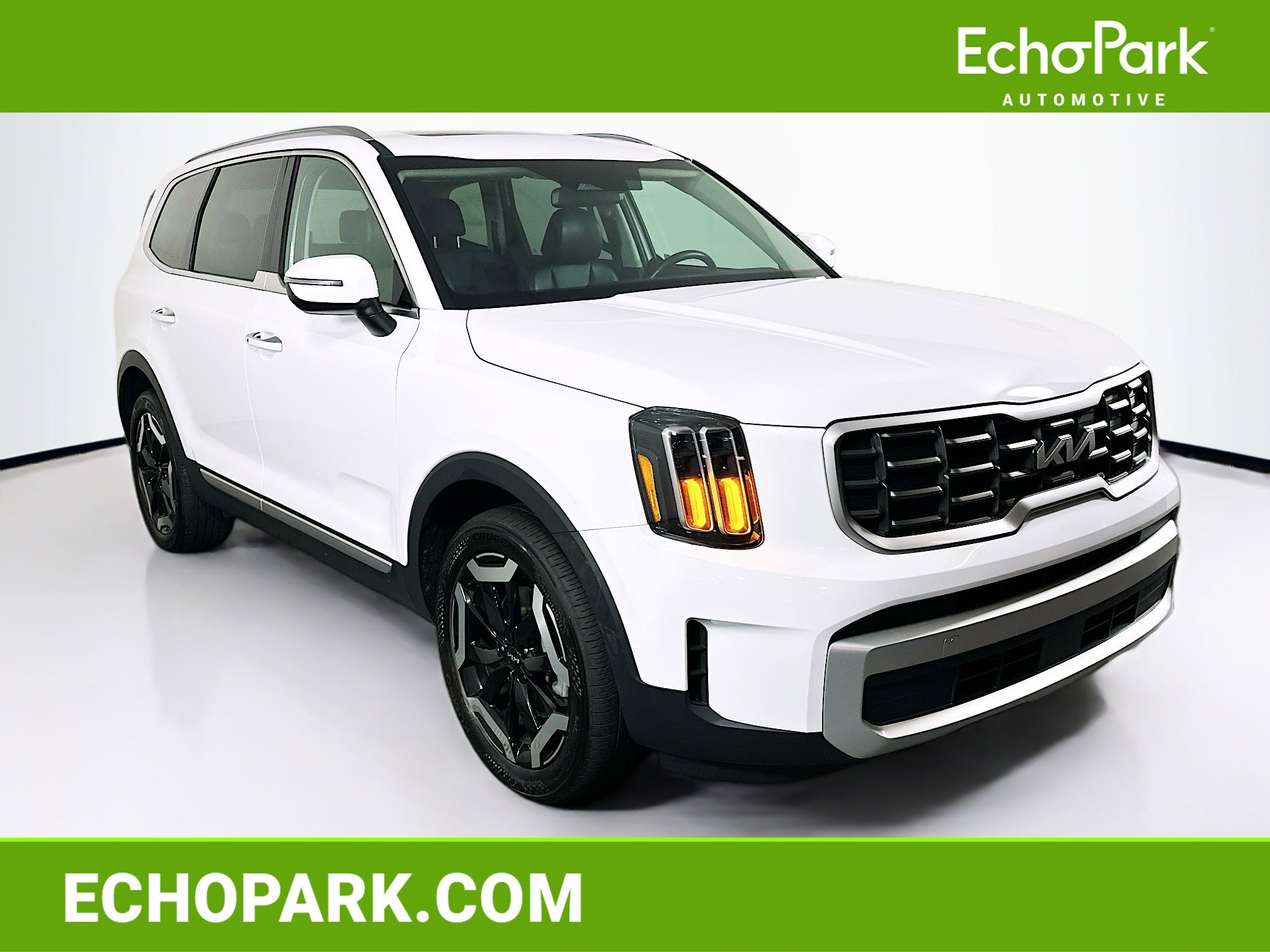 Used 2025 Kia Telluride S FWD image 1