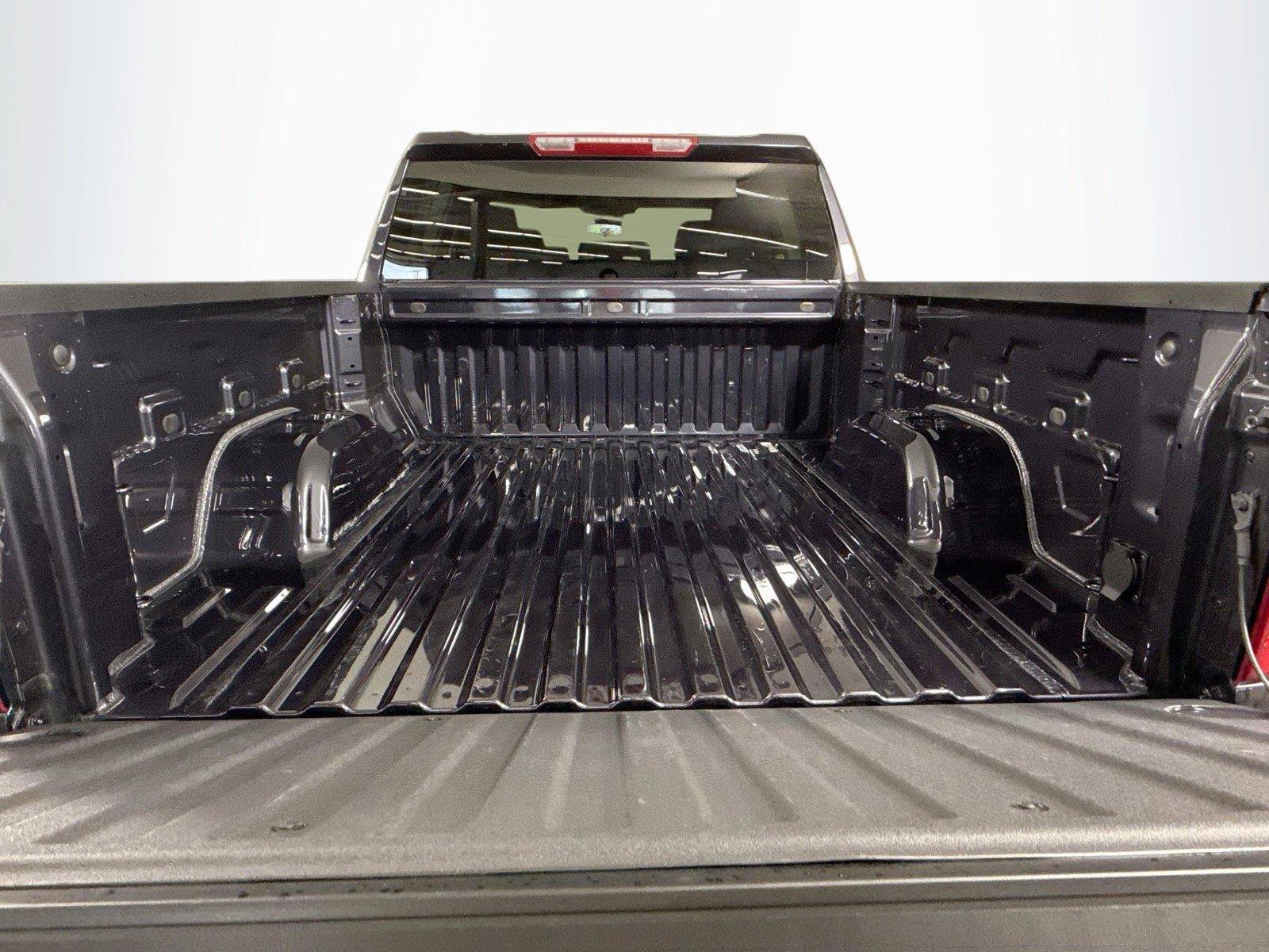 Used 2024 Chevrolet Silverado 1500 LT AWD/4WD image 18