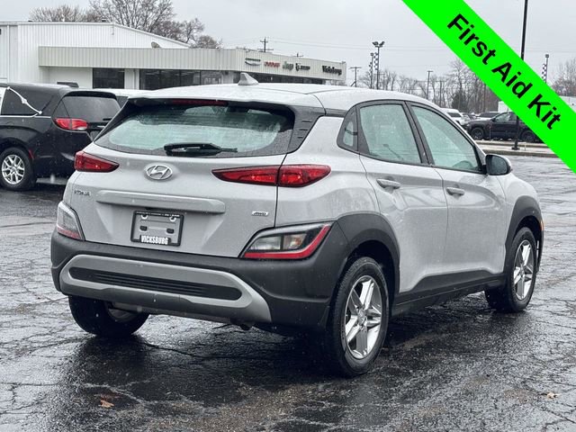 Used 2023 Hyundai Kona SE w/ Cargo Package image 30