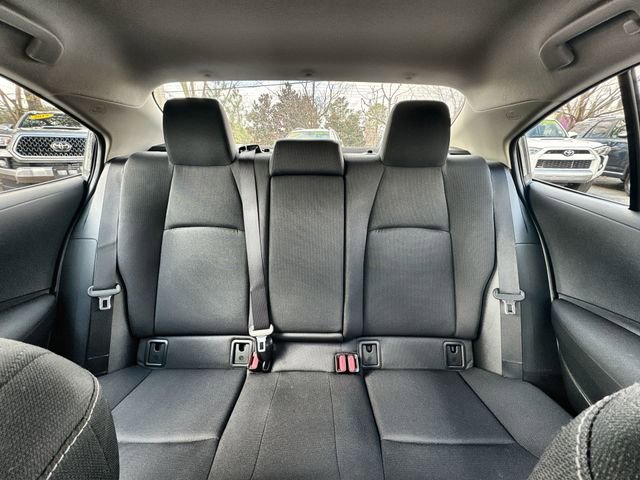 Used 2025 Toyota Corolla LE image 30