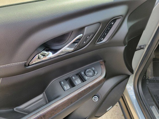 Used 2023 GMC Acadia Denali w/ Denali Ultimate Package image 16