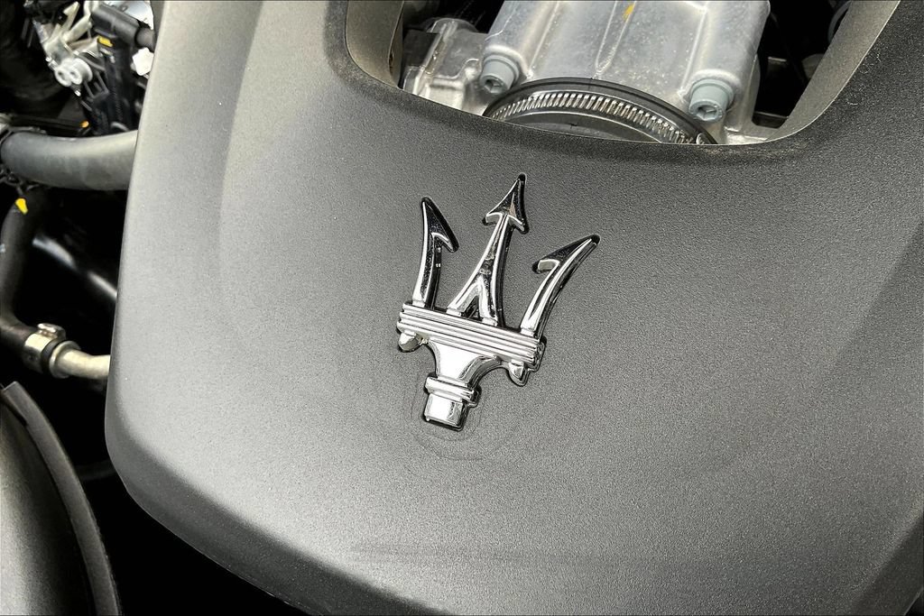 Used 2021 Maserati Ghibli RWD image 30