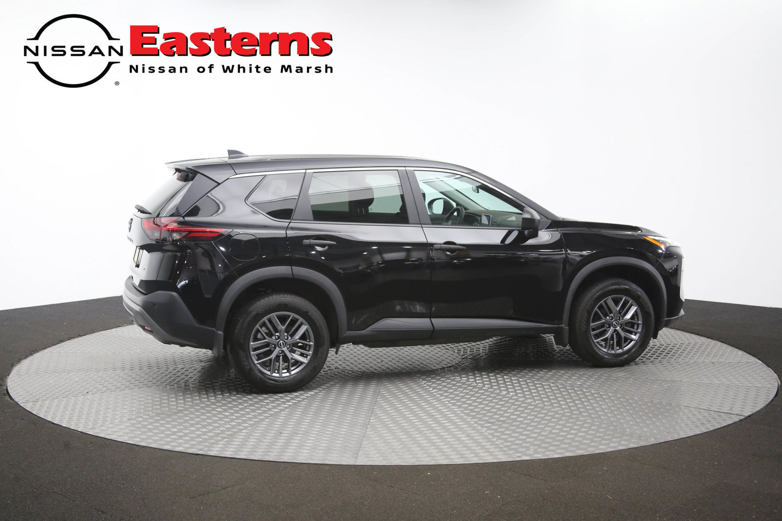 Used 2023 Nissan Rogue S AWD/4WD image 40