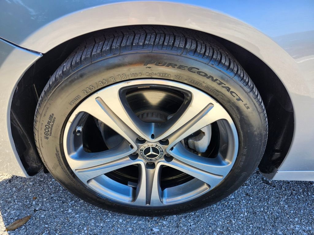 Used 2018 Mercedes-Benz E 300 E 300 image 17