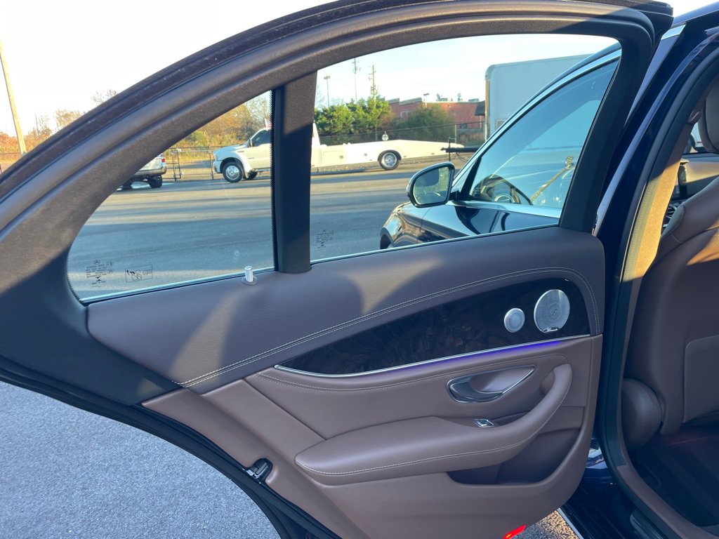 Used 2017 Mercedes-Benz E 300 image 17
