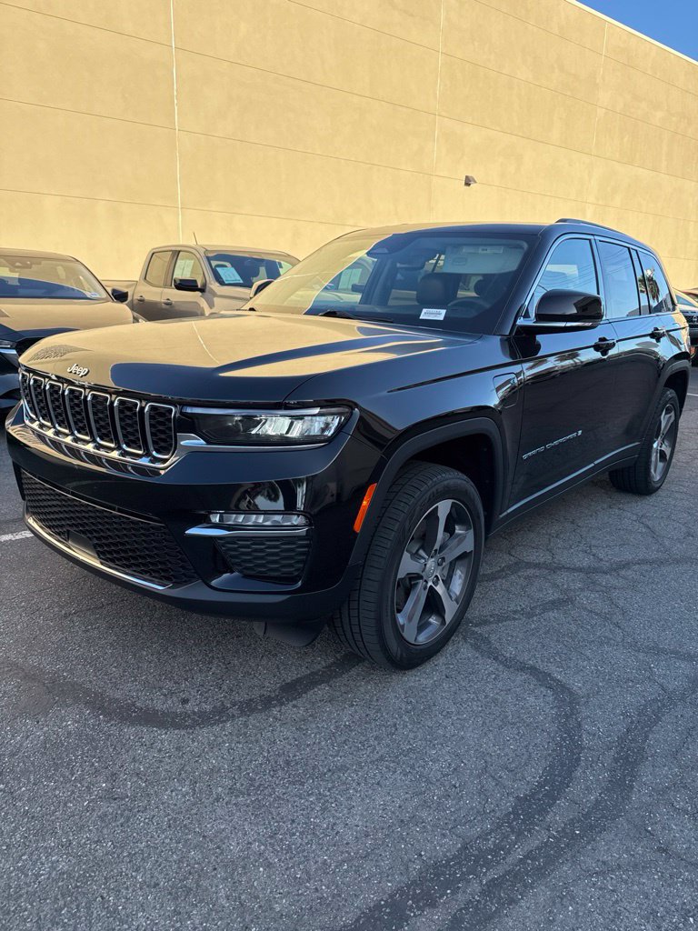 Used 2023 Jeep Grand Cherokee 4WD 4xe