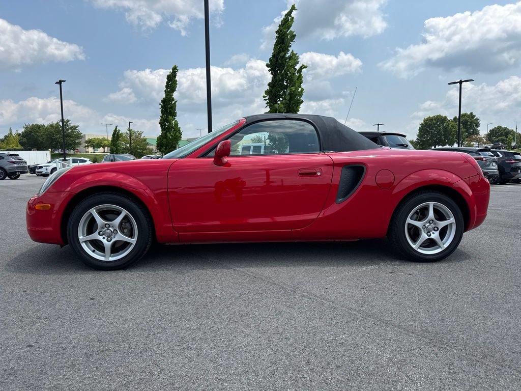 Used 2001 Toyota MR2 RWD image 6