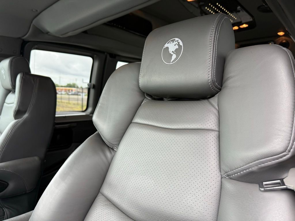 Used 2023 GMC Savana 2500 image 16