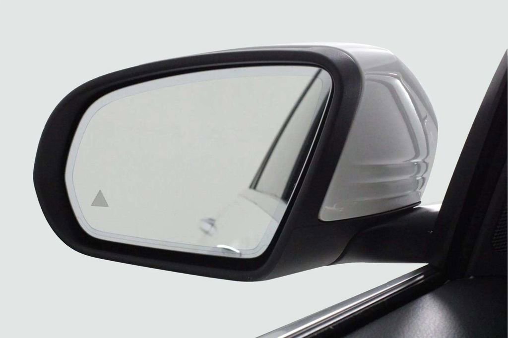 Used 2022 Mercedes-Benz GLC 300 w/ Premium Package Lite image 48