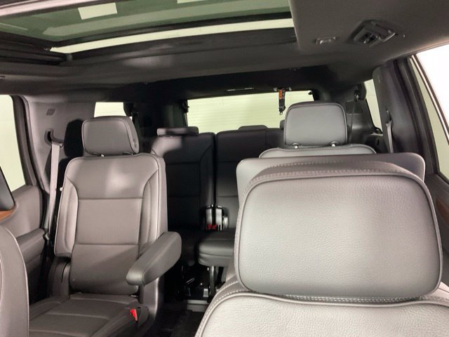 New 2026 GMC Yukon Denali w/ Denali Reserve Package AWD/4WD image 38
