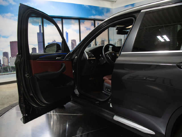 Used 2024 BMW X3 xDrive30i w/ Convenience Package w/ZPA AWD/4WD image 13