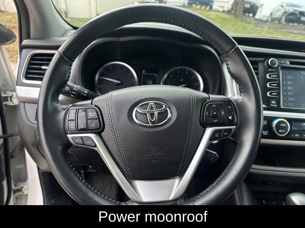 Used 2019 Toyota Highlander Limited image 12