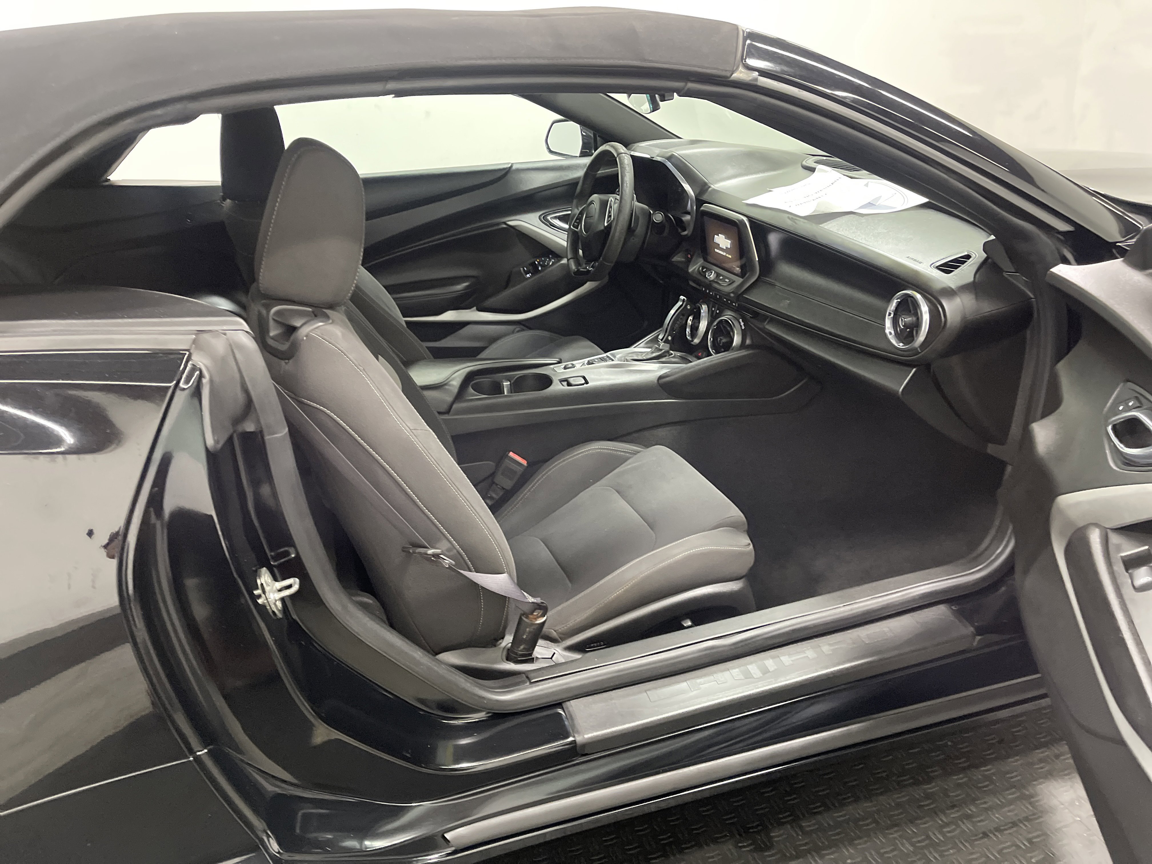 Used 2017 Chevrolet Camaro SS image 15