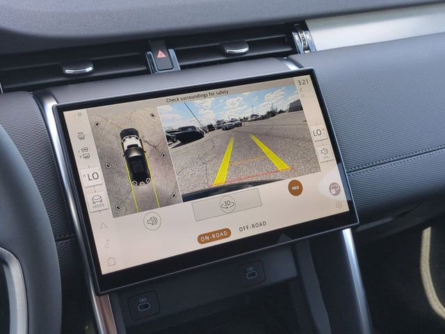 New 2026 Land Rover Discovery Sport Landmark image 10