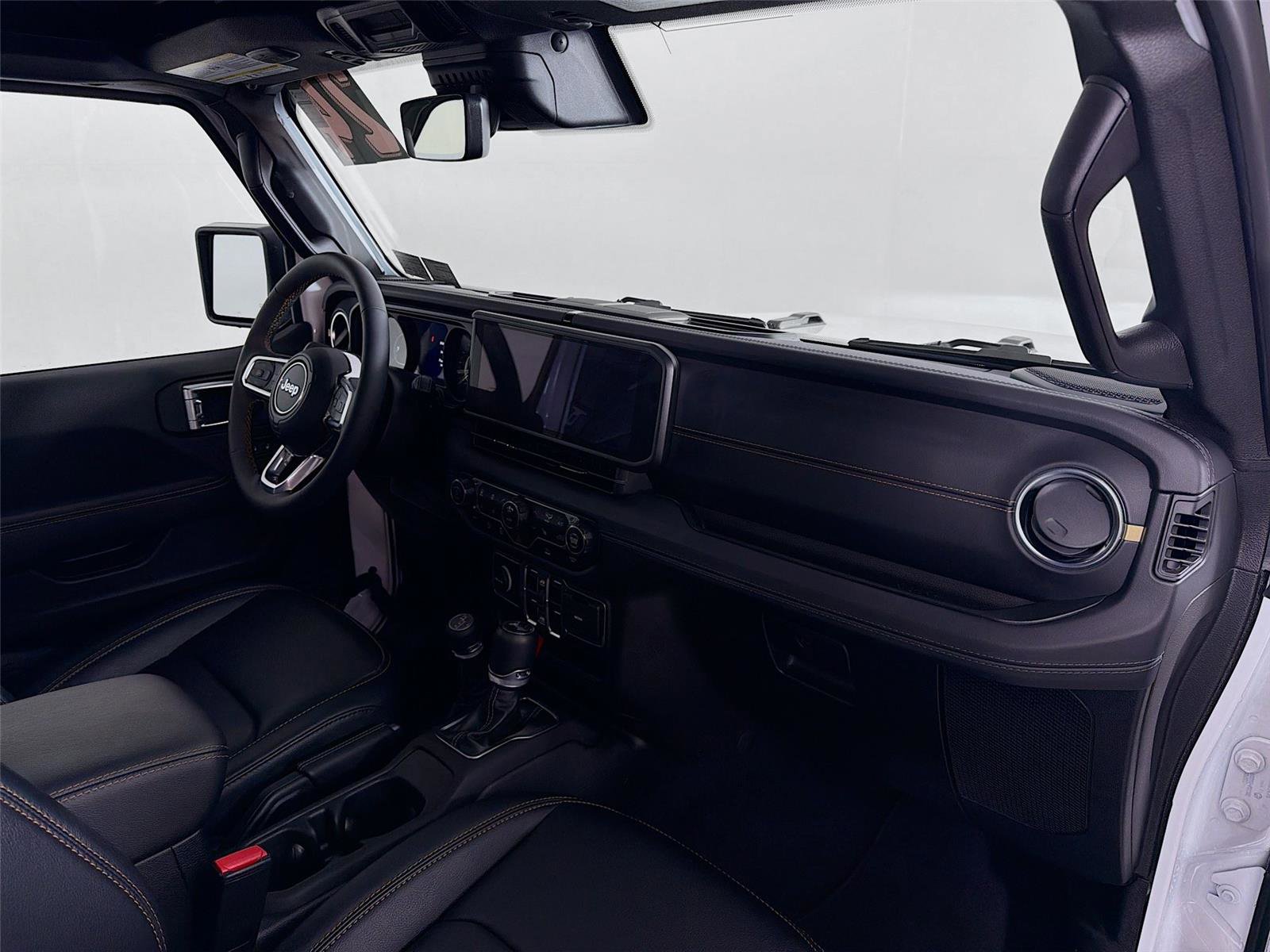 Used 2024 Jeep Wrangler Sahara w/ Technology Group image 29