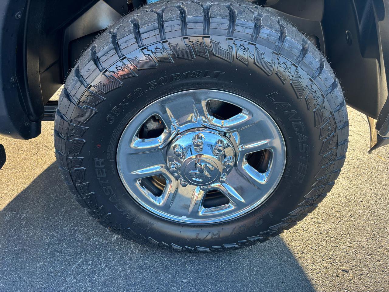 Used 2018 RAM 2500 Tradesman w/ Chrome Appearance Group image 15