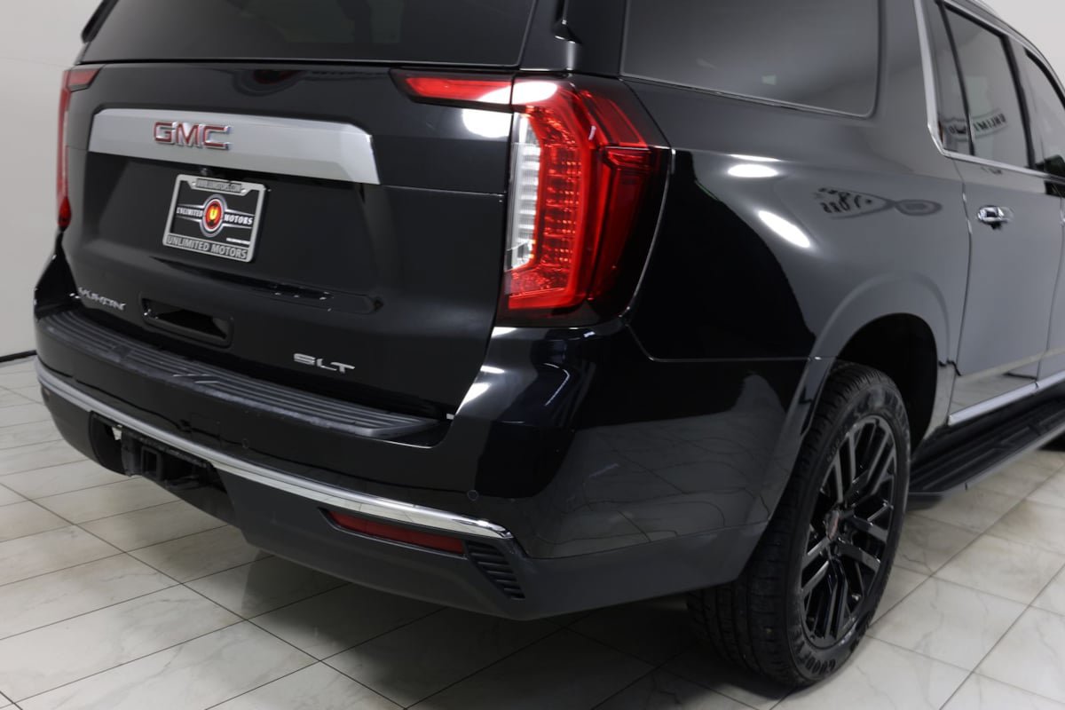 Used 2023 GMC Yukon XL SLT AWD/4WD image 45