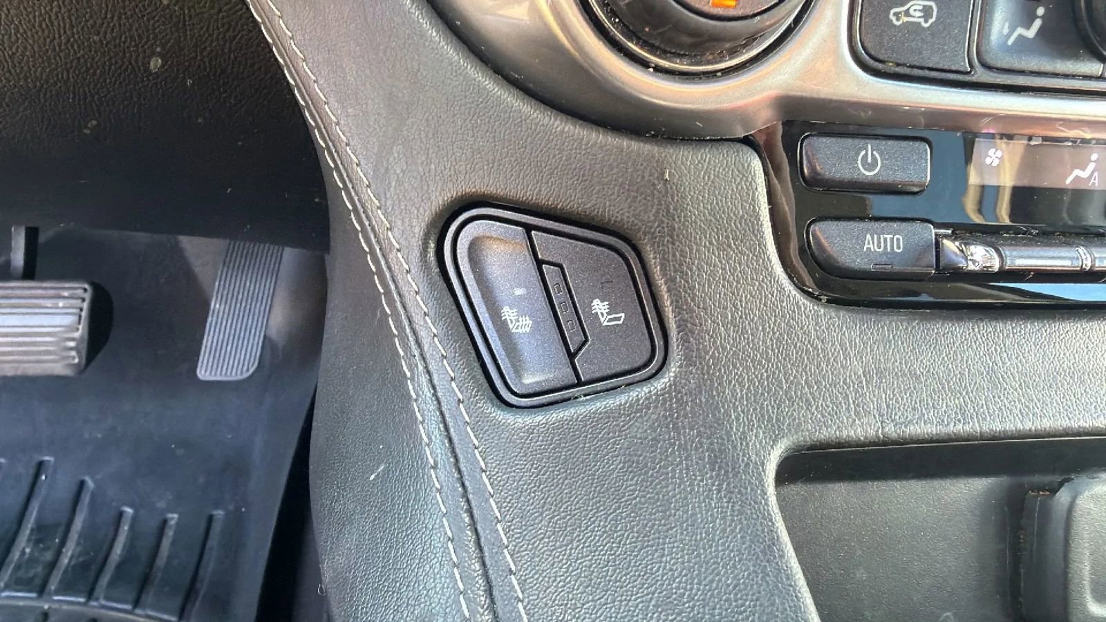 Used 2019 Chevrolet Tahoe LT image 28