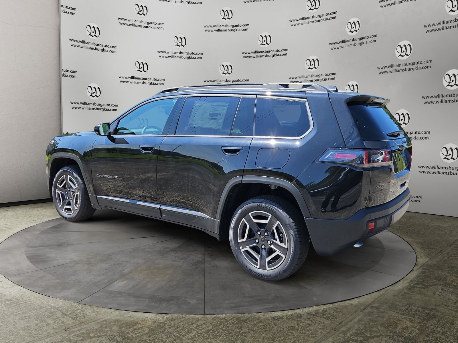 New 2026 Jeep Cherokee Limited AWD/4WD image 3