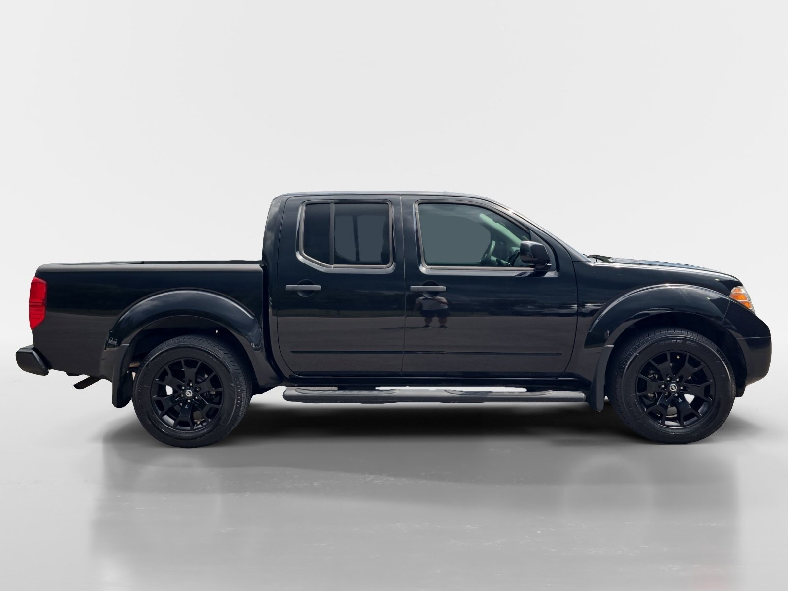 Used 2021 Nissan Frontier SV w/ Midnight Edition Floor Mats AWD/4WD image 7