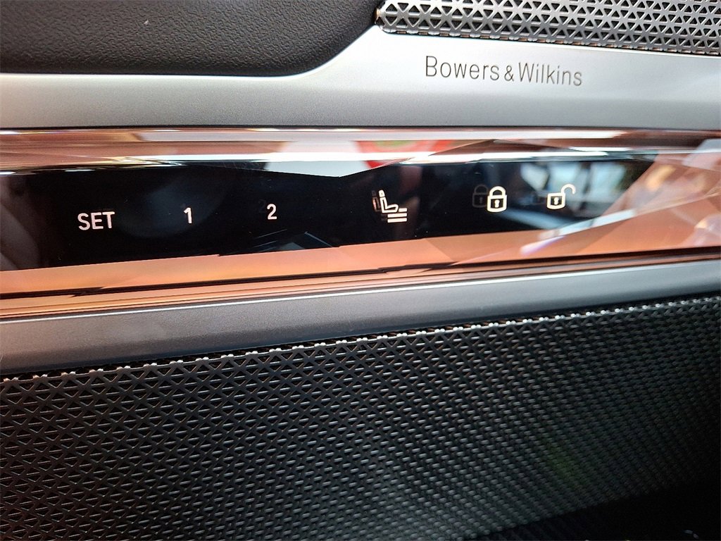 New 2026 BMW 760i xDrive w/ Executive Package image 18