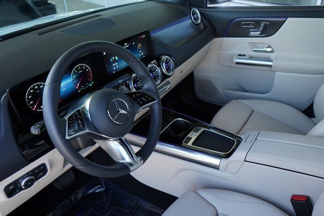 Used 2026 Mercedes-Benz GLA 250 image 2