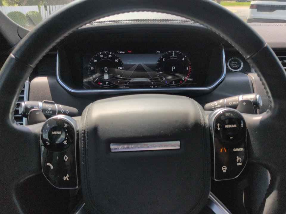 Used 2019 Land Rover Range Rover HSE image 19