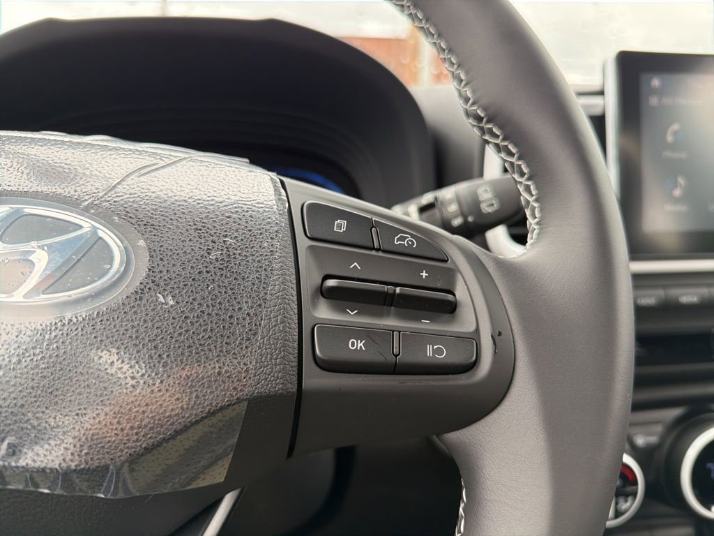 New 2026 Hyundai Venue SEL FWD image 31