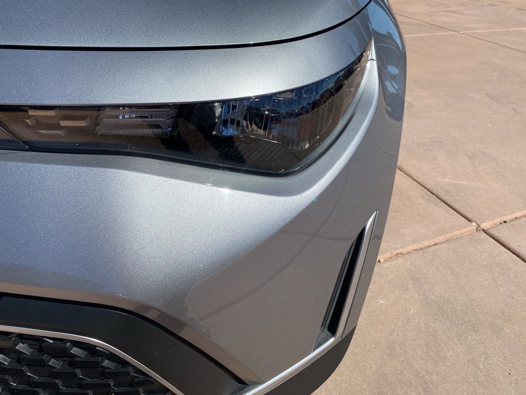 Certified 2025 Kia Soul LX image 3