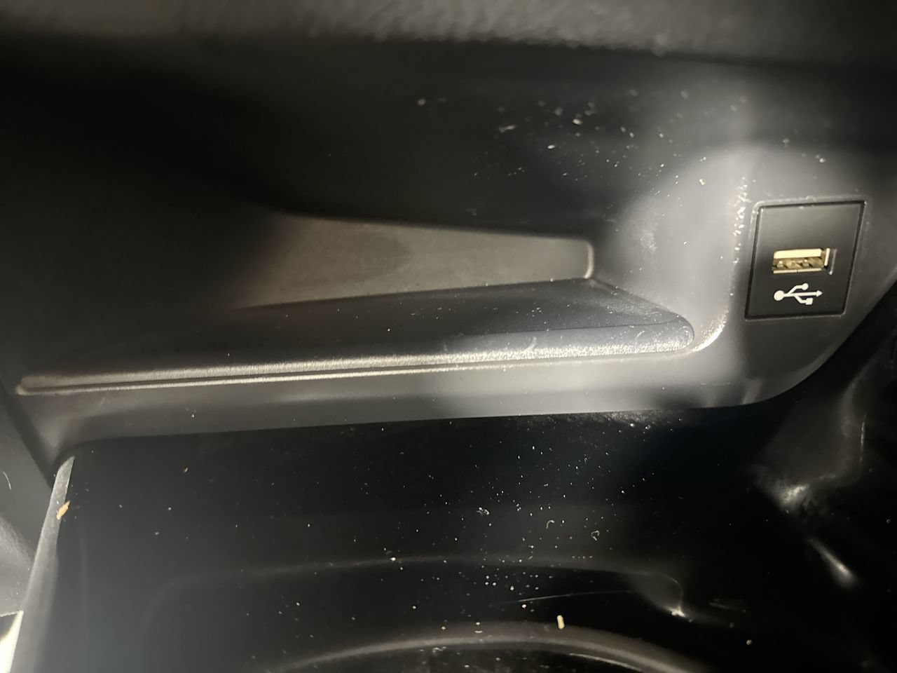 Used 2020 Toyota C-HR XLE FWD image 17