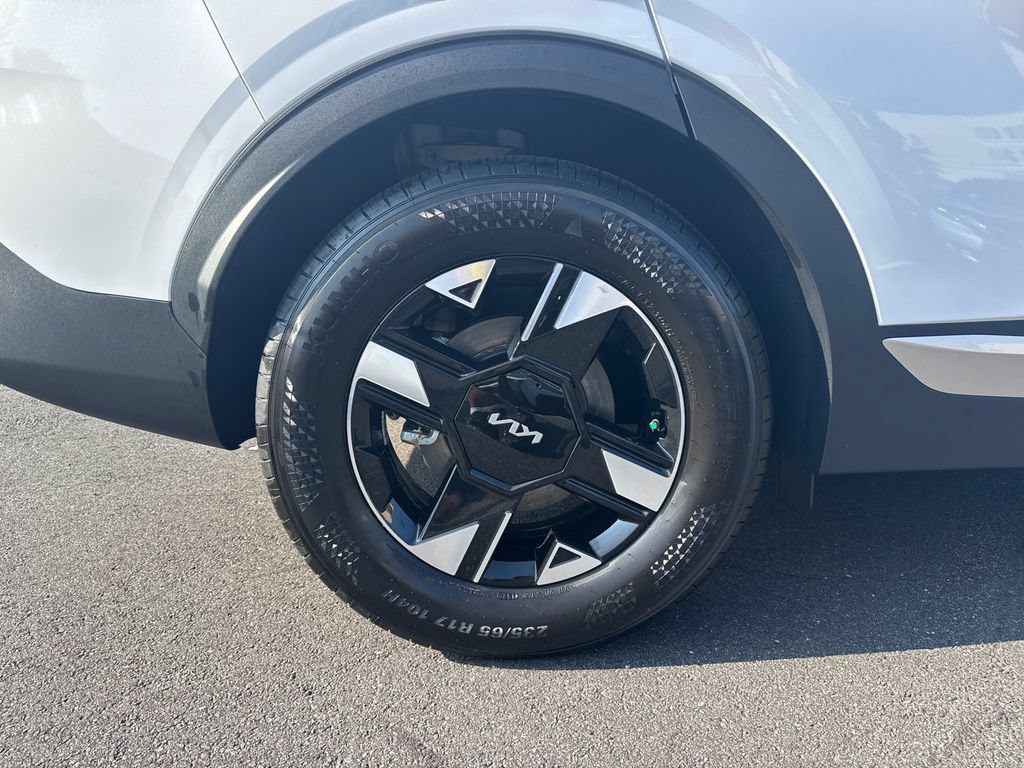 Used 2026 Kia Sportage LX FWD image 17