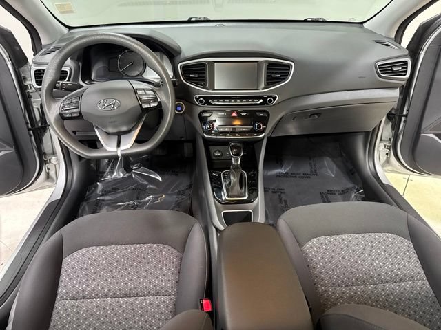 Used 2018 Hyundai Ioniq Blue FWD image 2