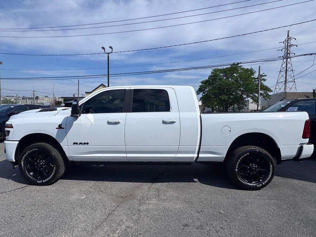 Used 2026 RAM 2500 Laramie AWD/4WD image 4