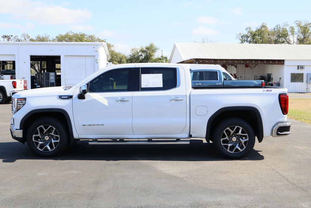 Used 2022 GMC Sierra 1500 SLT w/ SLT Premium Plus Package image 5