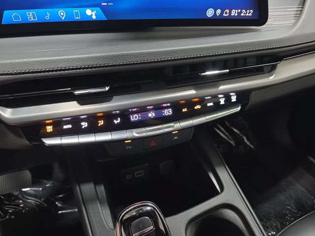 Certified 2025 Cadillac XT4 Premium Luxury AWD/4WD image 21