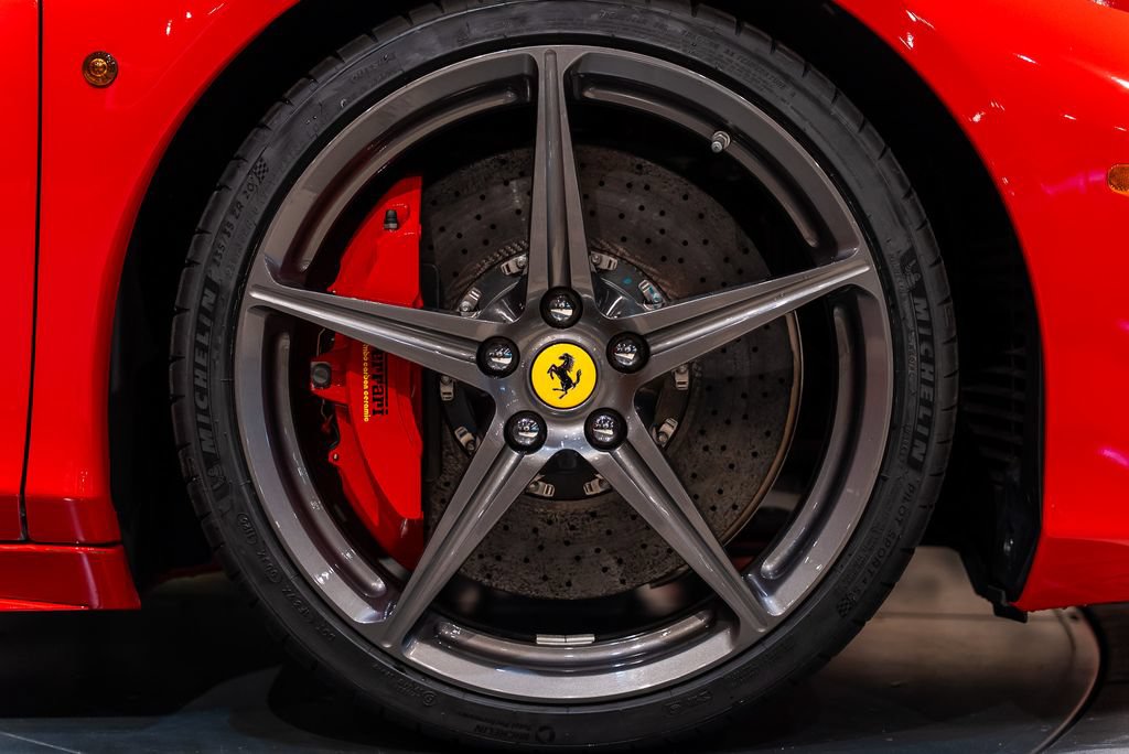 Certified 2014 Ferrari 458 Spider RWD image 16
