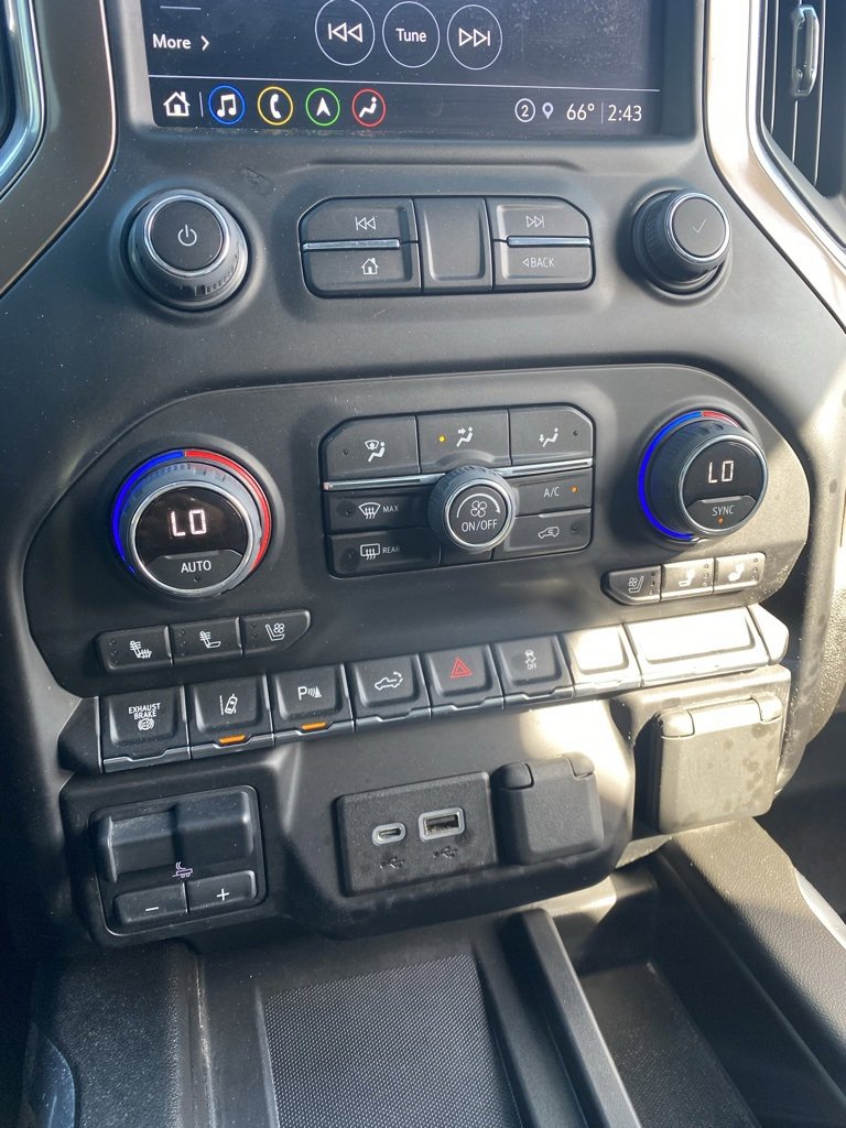 Used 2022 Chevrolet Silverado 2500 High Country image 17