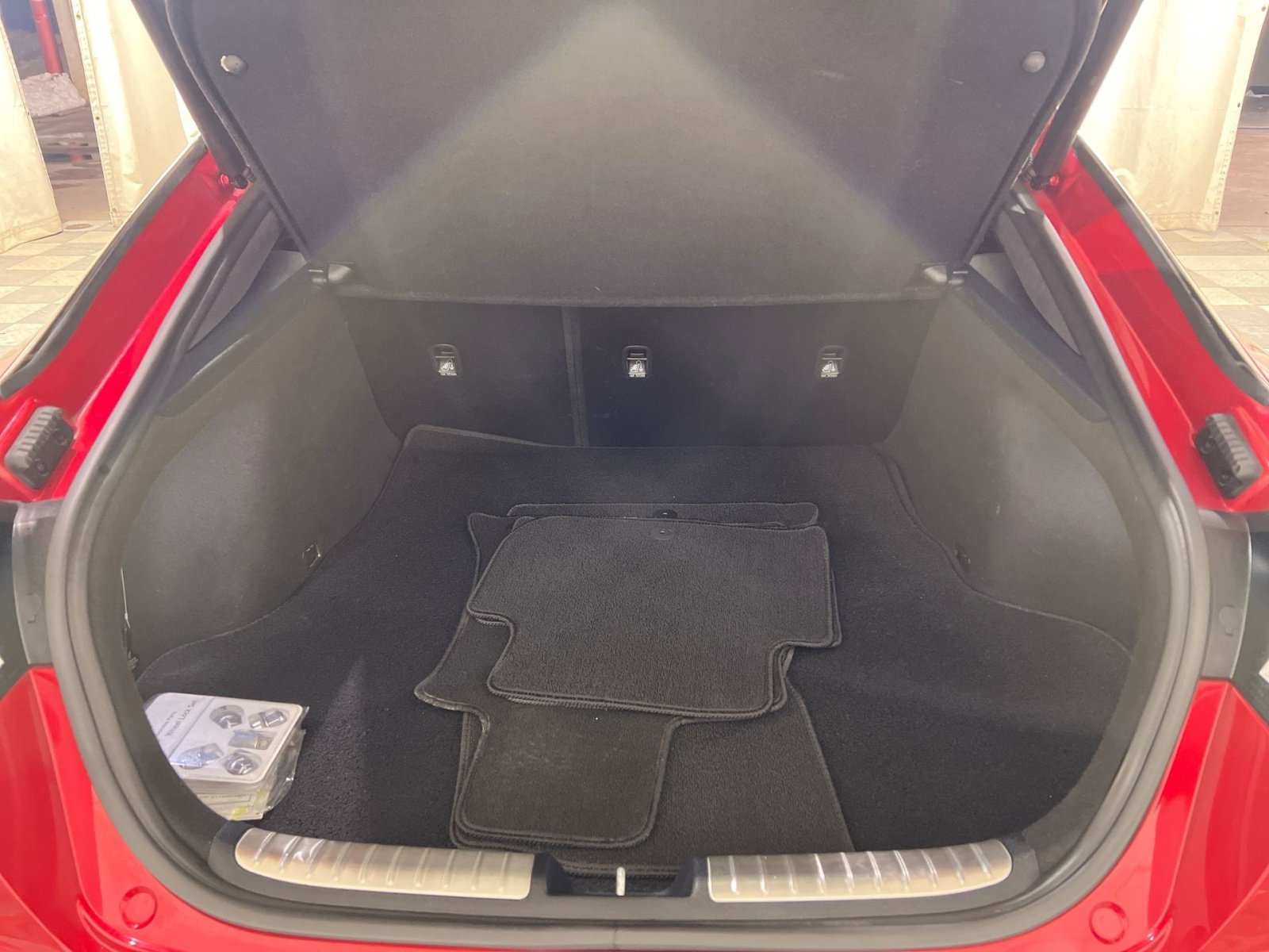 Used 2023 Kia Stinger GT2 image 24