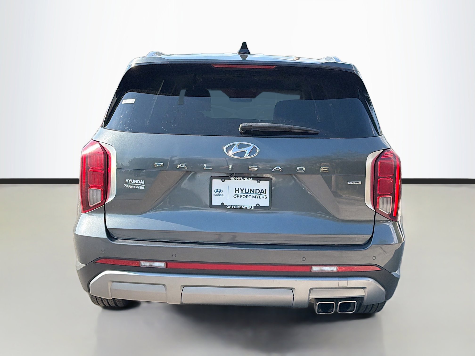 Used 2023 Hyundai Palisade Limited image 4