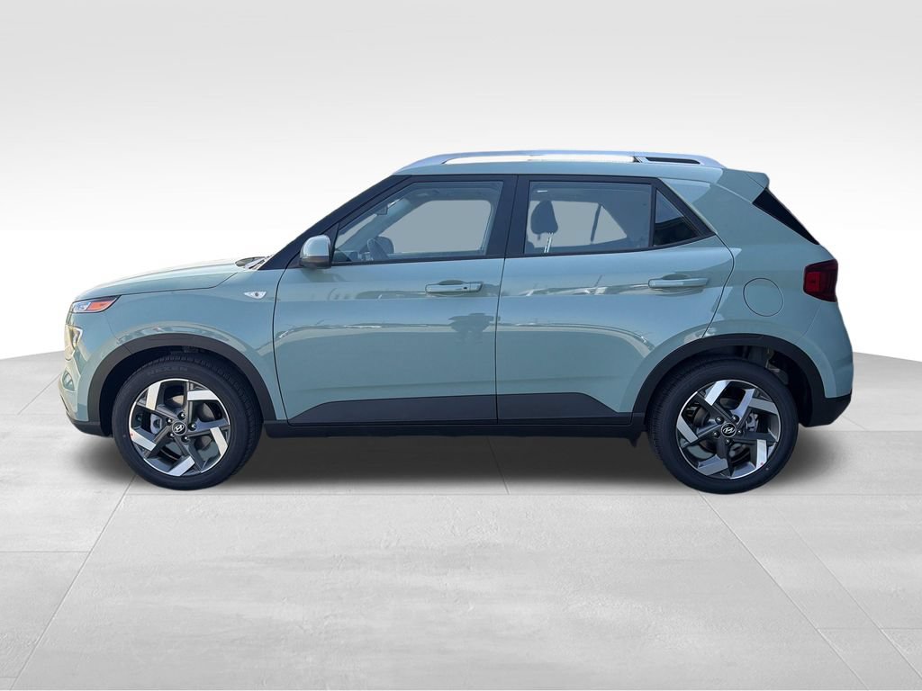 New 2026 Hyundai Venue SEL FWD image 2