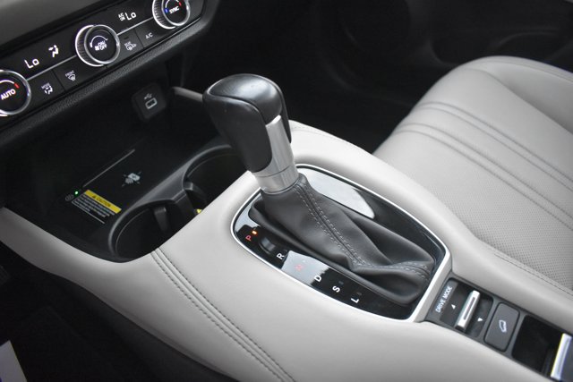 Used 2024 Honda HR-V EX-L image 28