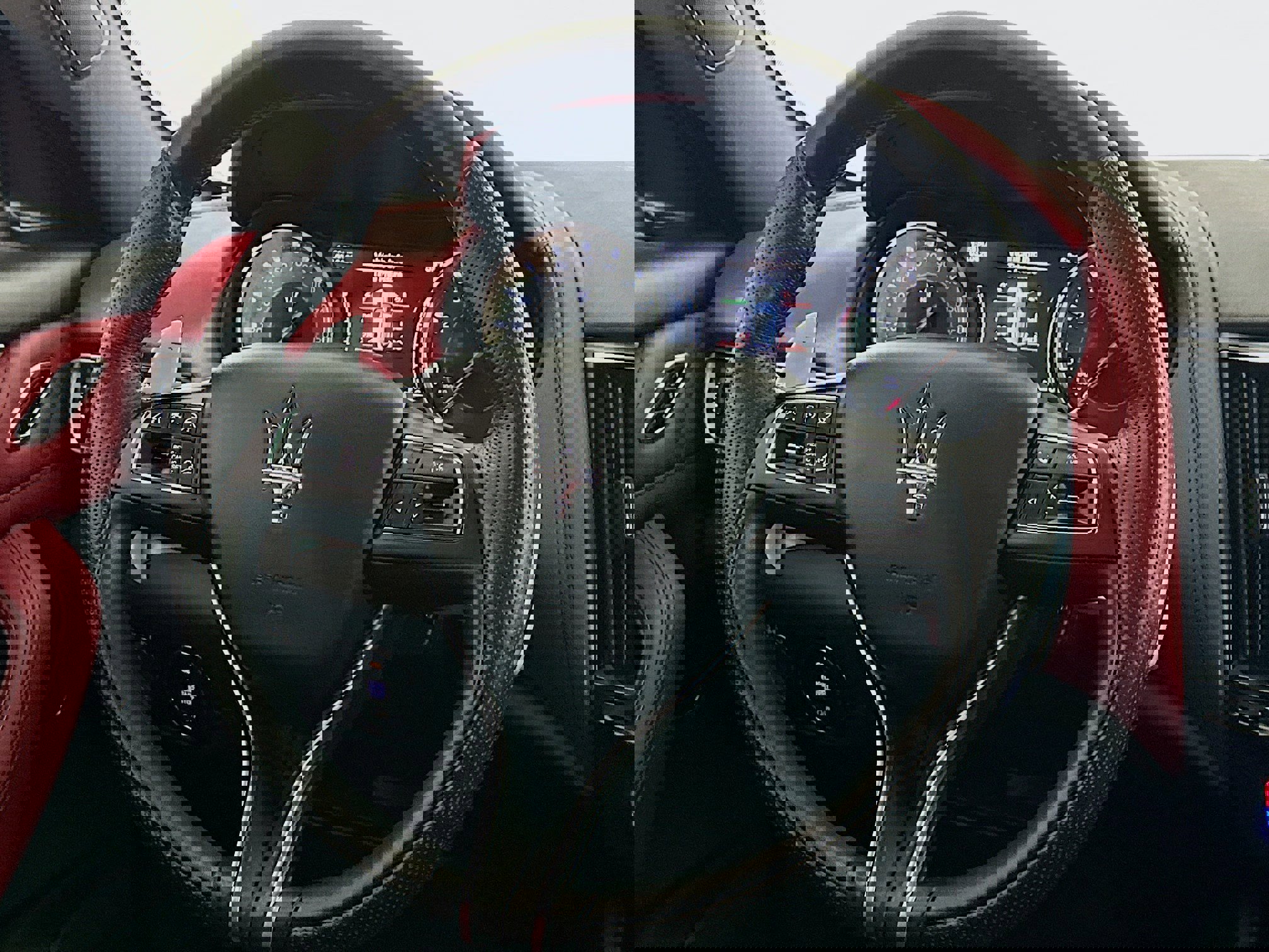 Used 2023 Maserati Levante Modena image 8