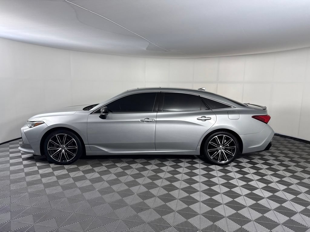Used 2022 Toyota Avalon Touring w/ Advanced Safety Package FWD image 2