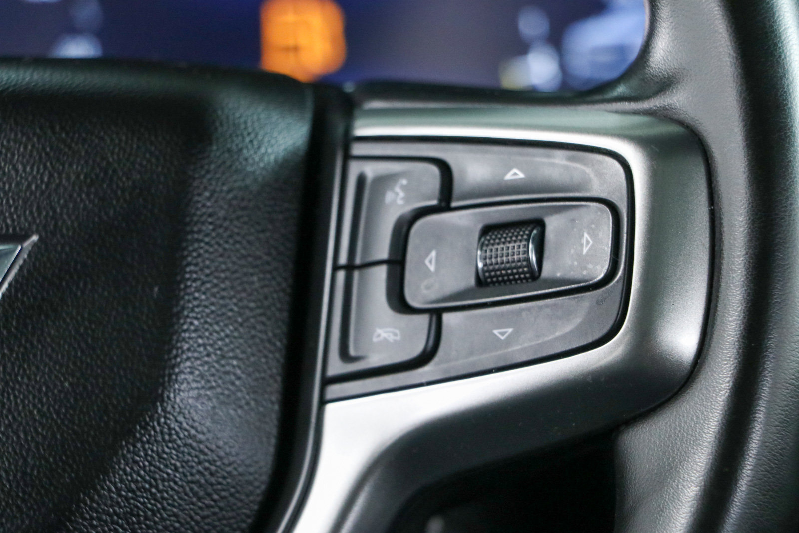 Used 2023 Chevrolet Tahoe Premier w/ Max Trailering Package AWD/4WD image 15