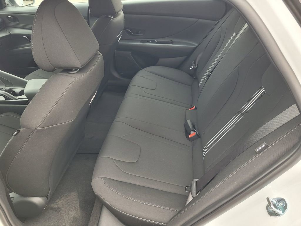 New 2026 Hyundai Elantra Sport image 9
